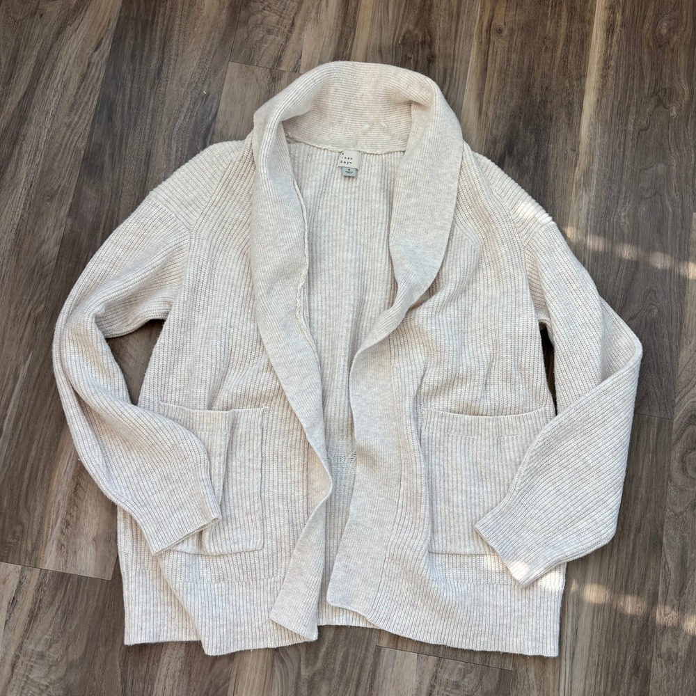 A New Day Target Cream Ribbed Knit Cardigan Long Sleeve Pockets Cotton Small